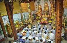 Le Têt Nguyên tiêu se célèbre à la pagode Phât Tich au Laos