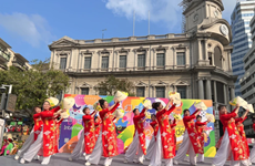 Promotion de la culture vietnamienne lors d'un défilé international à Macao en Chine