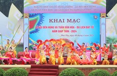 Ouverture de la Fête des rois Hung et de la Semaine de la culture et du tourisme de Phu Tho