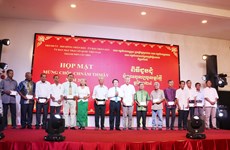 Flicitations au peuple khmer de Can Tho à l'occasion du festival Chol Chnam Thmay
