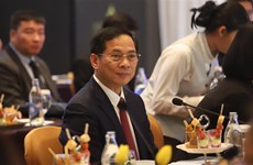 Le Vietnam et la Thaïlande veulent renforcer les mécanismes de coopération bilatérale