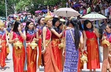 Vœux vietnamiens pour le Nouvel An du Laos et du Cambodge
