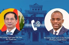 Le Vietnam attache de l’importance à la promotion des relations avec le Bénin