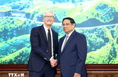 Le Premier ministre Pham Minh Chinh reçoit le PDG d’Apple Tim Cook