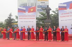 Inauguration d’une statue de Lénine à Nghê An