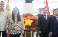 Le vice-Premier ministre Tran Luu Quang en visite officielle d’amitié au Venezuela