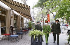 Coronavirus : Hanoi ferme les restaurants et les cafés sur les trottoirs
