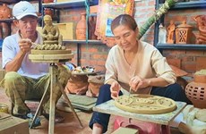 Le village de poterie de Thanh Hà entretient le feu de la tradition