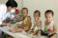 Le ministère de la Santé supervise l'épidémie "main-pied-bouche" 