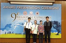 Des élèves vietnamiens primés à un concours de talent en Malaisie 