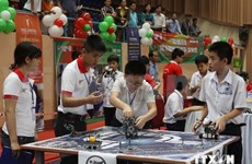 Le 2e Concours national Robothon à Hô Chi Minh-Ville 