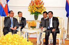 Approfondissement de la coopération multiforme Vietnam-Cambodge 
