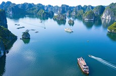 Baie d'Ha Long – archipel de Cat Ba au patrimoine naturel mondial