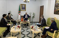 Renforcement de la coopération entre le PCV et le FLN, parti au pouvoir en Algérie