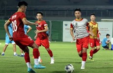 L'équipe vietnamienne se prépare aux Émirats Arabes Unis pour son match contre la Chine