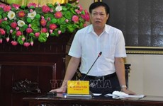 Le vice-ministre permanent Do Xuan Tuyen gère les activités du ministère de la Santé
