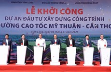 Le PM Nguyen Xuan Phuc lance la mise en chantier de l’autoroute My Thuan - Can Tho