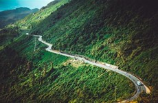 Le col de Hai Van - la plus belle route côtière au Centre du Vietnam