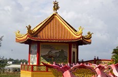 Les 16 mosaïques de la pagode Quan Thê Âm établissent un record