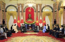 Le président Vo Van Thuong et son épouse ont reçu le prince héritier et la princesse du Japon