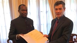 Un Ougandais nommé consul d'honneur du Vietnam 