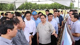 Le PM demande d’étudier sérieusement la poursuite ou l’arrêt de la mine de fer de Thach Khê