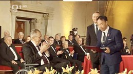 Le premier citoyen tchèque d'origine vietnamienne honoré par l'État tchèque