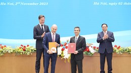 Le Vietnam et les Pays-Bas échangent un accord de coopération dans le domaine douanier