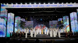 Clôture du 2e Festival de la culture du « thô câm » du Vietnam