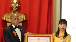 Remise de l’Ordre de l’Amitié à l’ambassadeur du Mozambique au Brésil
