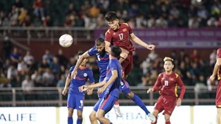Le Vietnam s'impose 4 à 0 contre Singapour lors d'un match de football amical