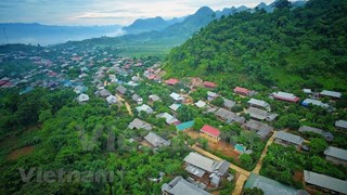 Un paisible village Thaï à Moc Chau (Son La)