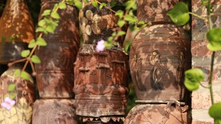 Art de la poterie rustique de Huong Canh
