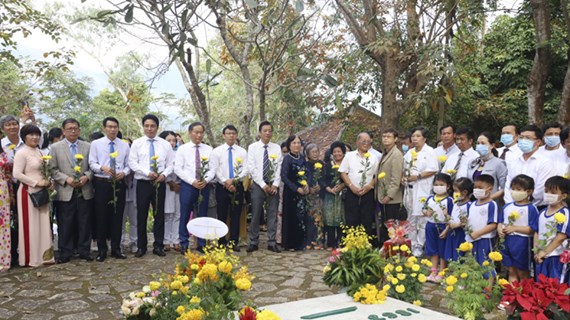 Le 159e anniversaire du docteur Alexandre Yersin célébré à Khanh Hoa