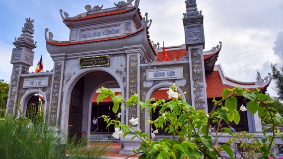 Visitez des sites culturels à Truong Sa