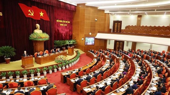 Ouverture du 6e Plénum du Comité central du Parti du 13e mandat à Hanoï