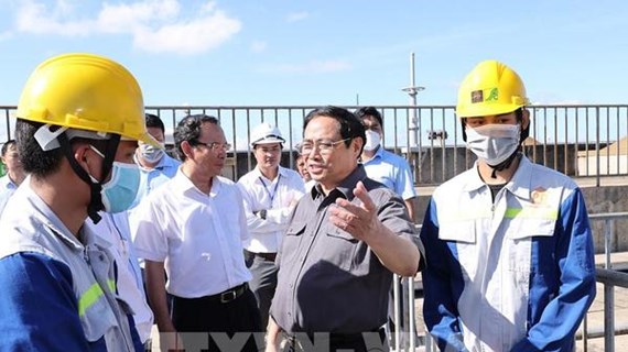 Le PM Pham Minh Chinh examine certains projets d'infrastructures à HCM-Ville