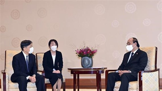 Entrevue entre le président Nguyen Xuan Phuc et l’empereur japonais