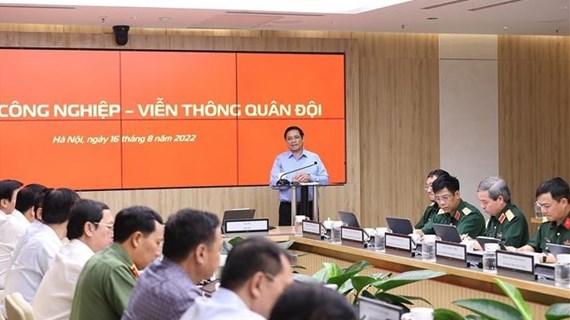 Le Premier ministre Pham Minh Chinh assigne des tâches à Viettel 