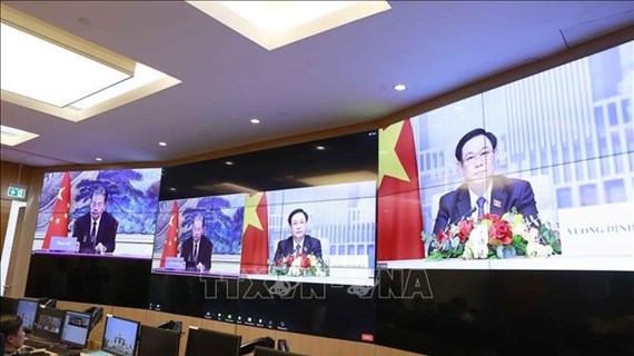 Vietnam-Chine : entretien virtuel entre les deux chefs des organes législatifs