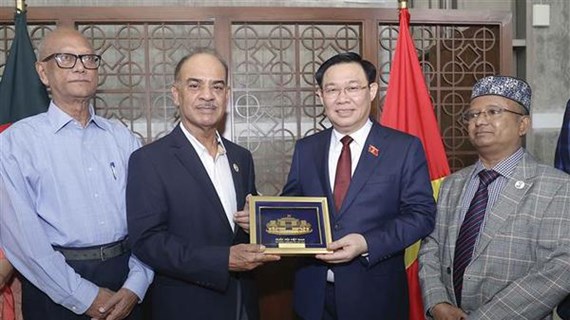 Cultiver l’amitié traditionnelle et la bonne coopération Vietnam – Bangladesh