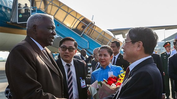 Le président de l’Assemblée nationale cubaine entame sa visite au Vietnam