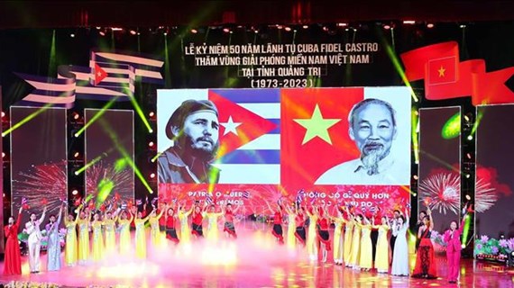 Célébration du 50e anniversaire de la visite du leader Fidel Castro à Quang Tri
