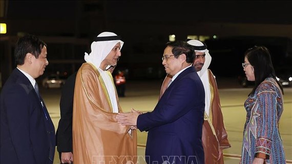 Le PM arrive à Dubai pour la COP28 et ses activités aux Émirats arabes unis