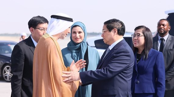 Le PM arrive à Hanoï, terminant son voyage de travail aux Émirats arabes unis et en Turquie