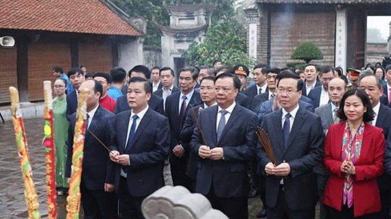 Le président Vo Van Thuong rend hommage au roi An Duong Vuong à Cô Loa