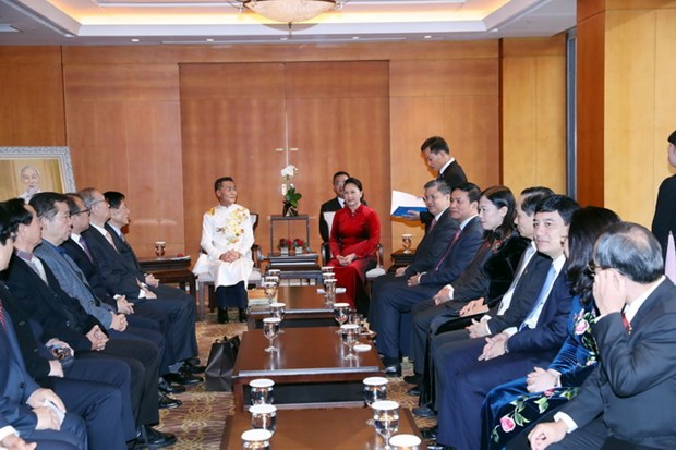 La presidente de l’AN loue les contributions des intellectuels d'amitie Vietnam-R. de Coree hinh anh 1