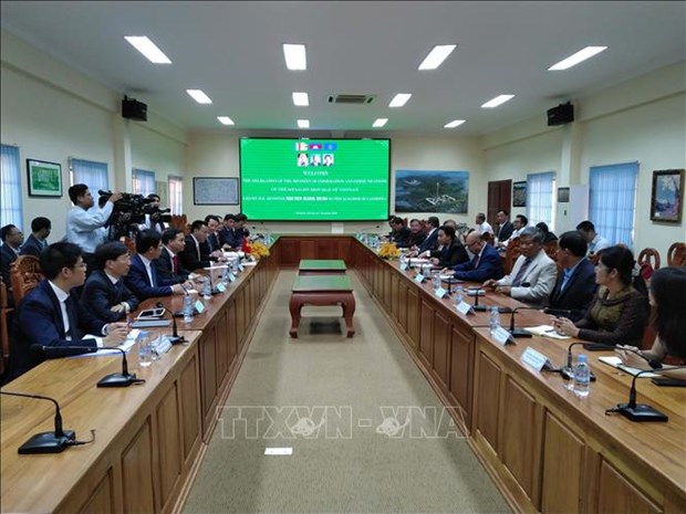 Vietnam et Cambodge signent un programme d’action 2019 sur l’information et la communication hinh anh 1