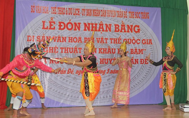 Soc Trang : le theatre Ro Bam reconnu patrimoine culturel immateriel national hinh anh 1