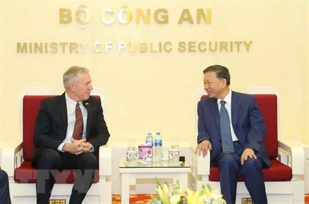 Le ministre vietnamien de la Securite publique affirme son soutien a Google hinh anh 1